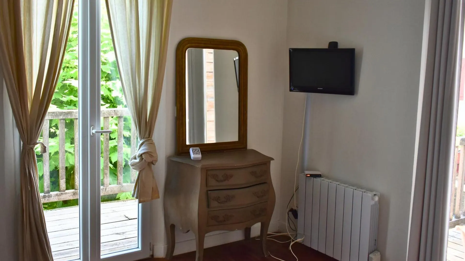 Villa Regis - Jardin-Parking-Wifi-Equipe Bayonne 0*,